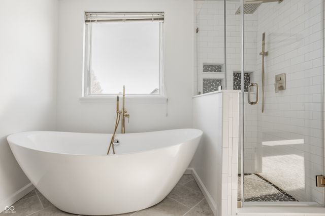 349 Cobblesprings Court, Avon, IN 46123