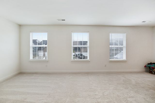 443 Black Walnut Dr, Gallatin, TN 37066