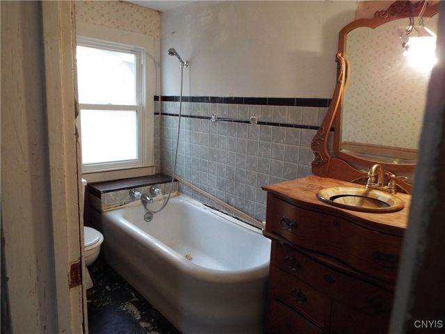 301 Falls Boulevard, Sullivan, NY 13037