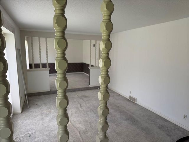 15111 E 44th Street, Independence, MO 64055
