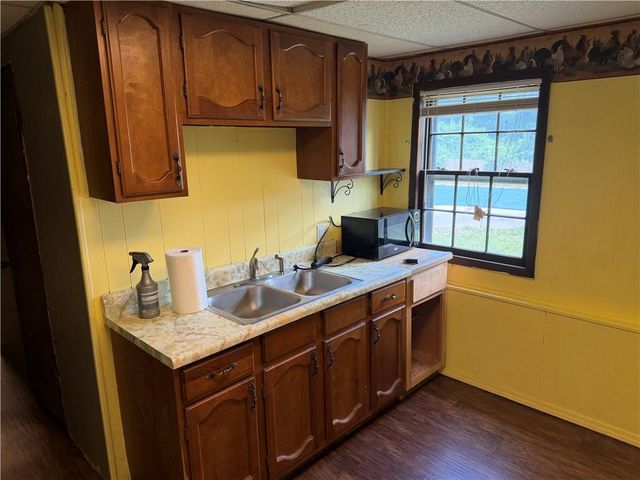 15111 E 44th Street, Independence, MO 64055