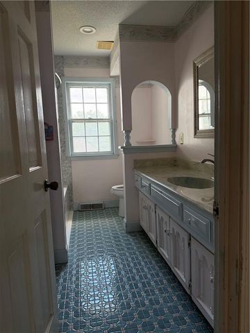 15111 E 44th Street, Independence, MO 64055