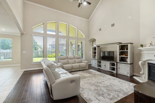 9739 Reston River Lane, Cypress, TX 77433