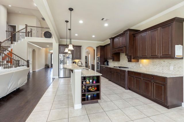 9739 Reston River Lane, Cypress, TX 77433