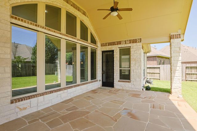 9739 Reston River Lane, Cypress, TX 77433