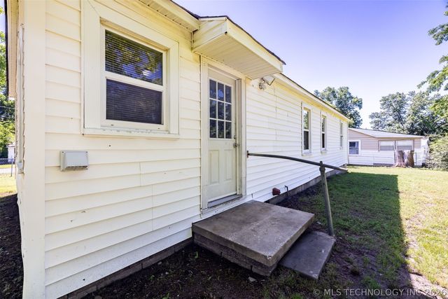 5372 S 36th West Avenue, Tulsa, OK 74107