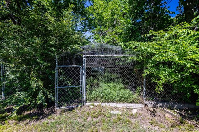 5372 S 36th West Avenue, Tulsa, OK 74107