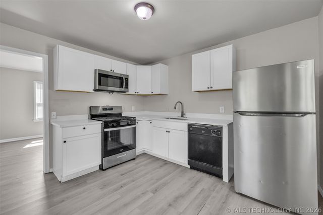 5372 S 36th West Avenue, Tulsa, OK 74107