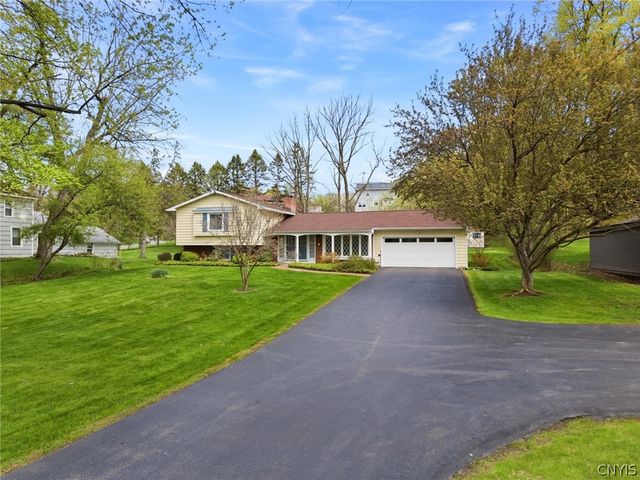 5514 North Manlius Street, Manlius, NY 13066