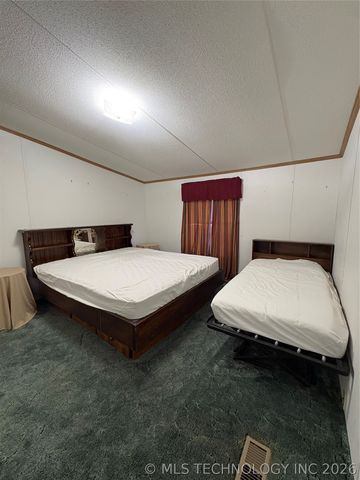 35977 W 31st Street S, Mannford, OK 74044