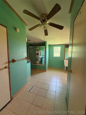 35977 W 31st Street S, Mannford, OK 74044