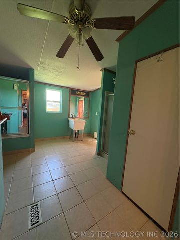 35977 W 31st Street S, Mannford, OK 74044