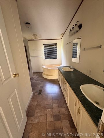 35977 W 31st Street S, Mannford, OK 74044