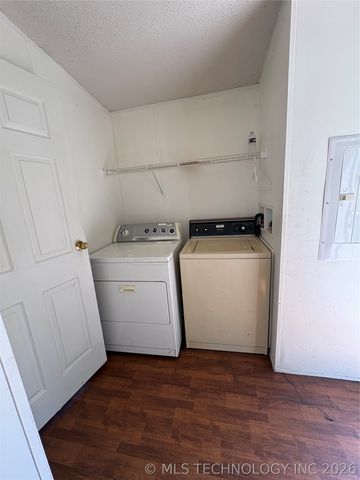 35977 W 31st Street S, Mannford, OK 74044