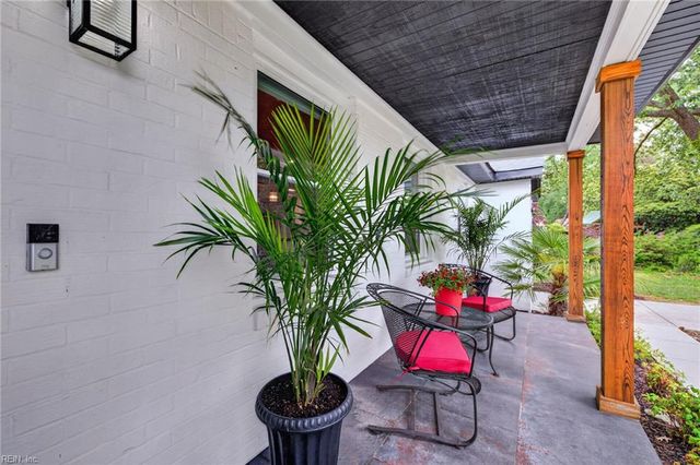 1604 Dendron DR, Virginia Beach, VA 23451