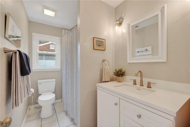 1604 Dendron DR, Virginia Beach, VA 23451