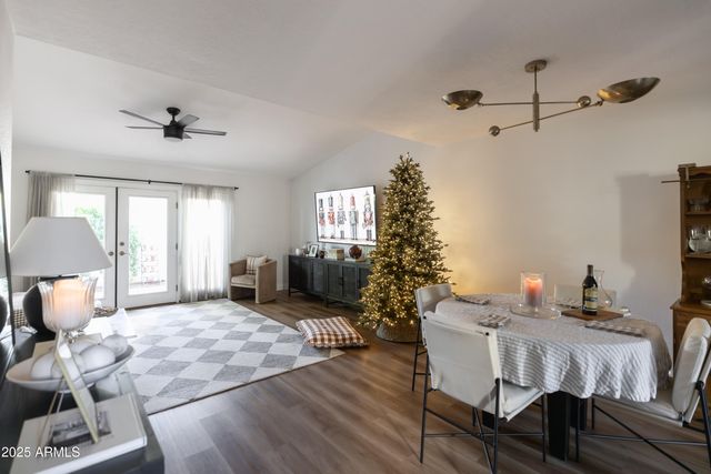 2906 E AVENIDA OLIVOS --, Phoenix, AZ 85016