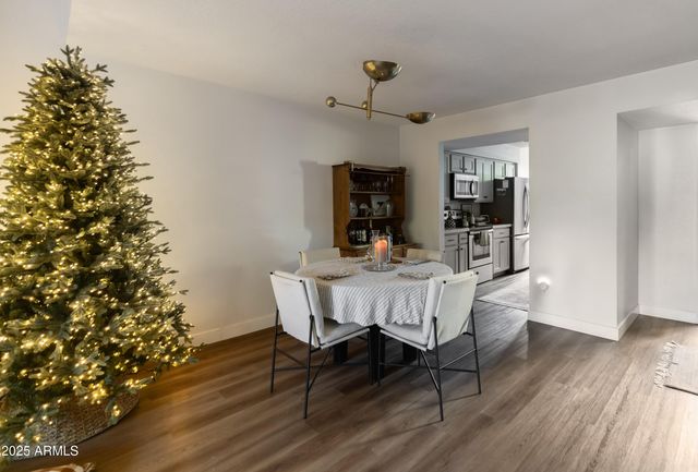 2906 E AVENIDA OLIVOS --, Phoenix, AZ 85016