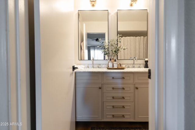 2906 E AVENIDA OLIVOS --, Phoenix, AZ 85016