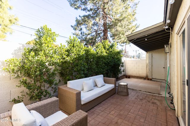 2906 E AVENIDA OLIVOS --, Phoenix, AZ 85016