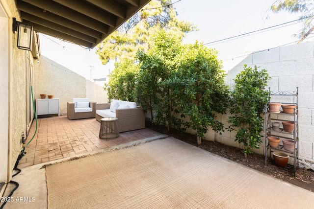 2906 E AVENIDA OLIVOS --, Phoenix, AZ 85016