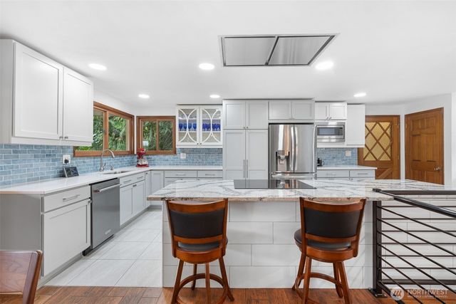 3211 SE Kamilche Point Road, Shelton, WA 98584