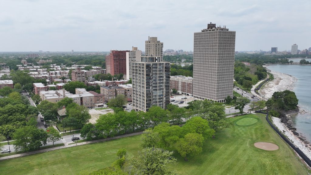 6730 S South Shore Drive 604, Chicago, IL 60649