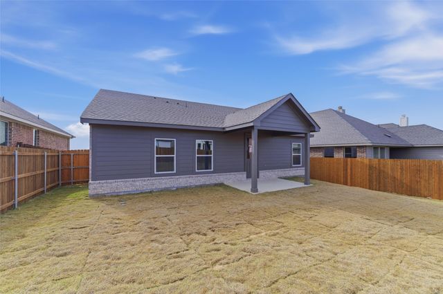 3515 Helena Street, Gainesville, TX 76240