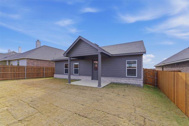 3515 Helena Street, Gainesville, TX 76240