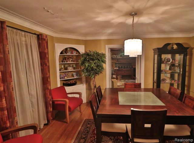 2720 Woodstock Drive, Detroit, MI 48203