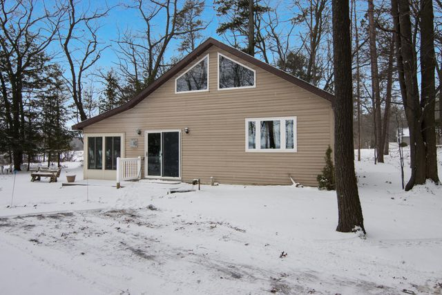 63 E Piney Road, Manistee, MI 49660