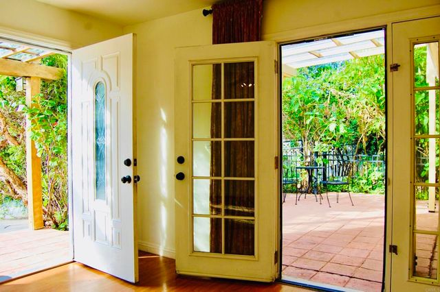 736 Mar Vista Drive, Vista, CA 92081