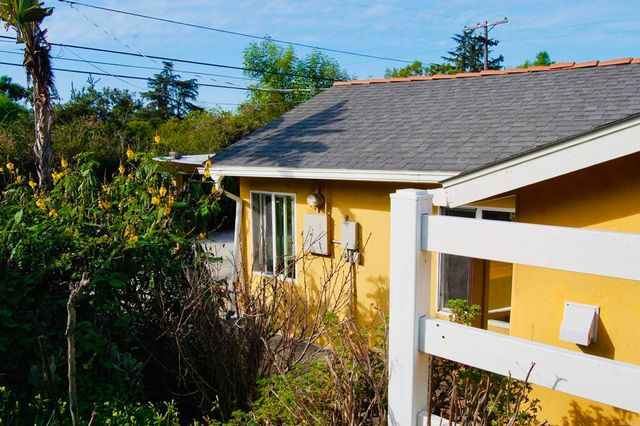 736 Mar Vista Drive, Vista, CA 92081