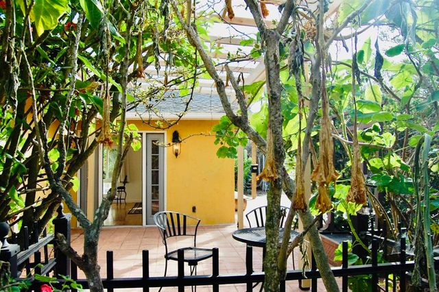 736 Mar Vista Drive, Vista, CA 92081