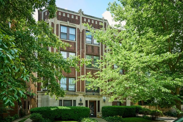 1112 Grove Street 2B, Evanston, IL 60201