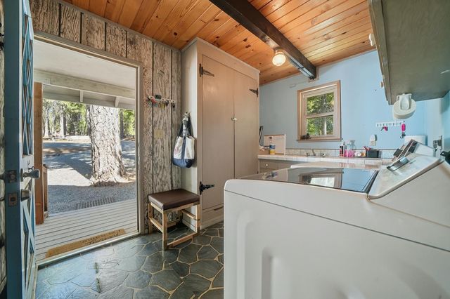 26480 Crawley Ln, Pioneer, CA 95666