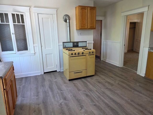 14 Douglas Ct 3rd FL, Worcester, MA 01603