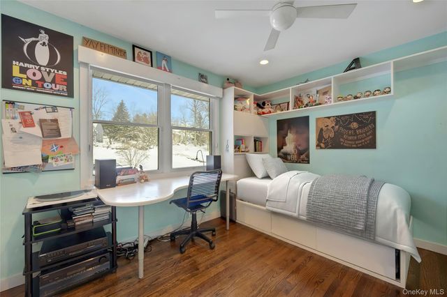 32 Penny Lane, Scarsdale, NY 10583