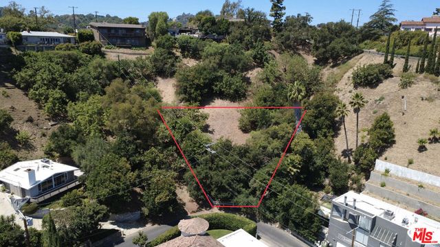 3701 N Avenida Del Sol, Studio City, CA 91604