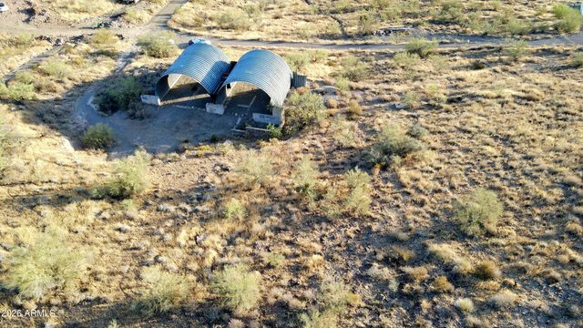44000 N 10th Street -, New River, AZ 85087