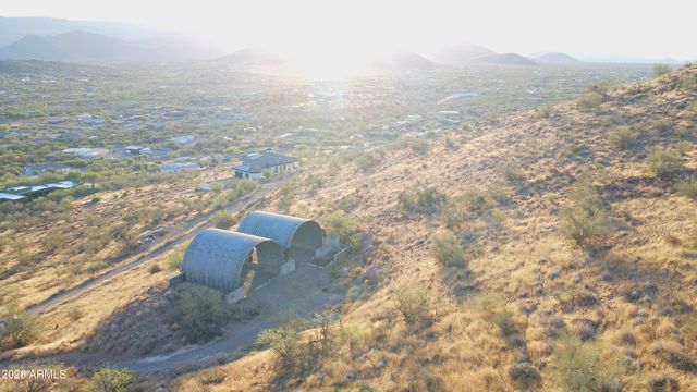 44000 N 10th Street -, New River, AZ 85087