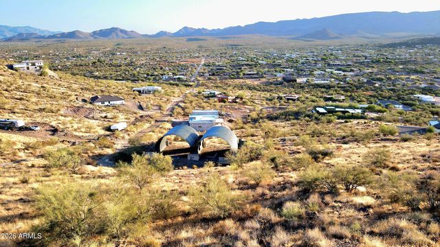 44000 N 10th Street -, New River, AZ 85087