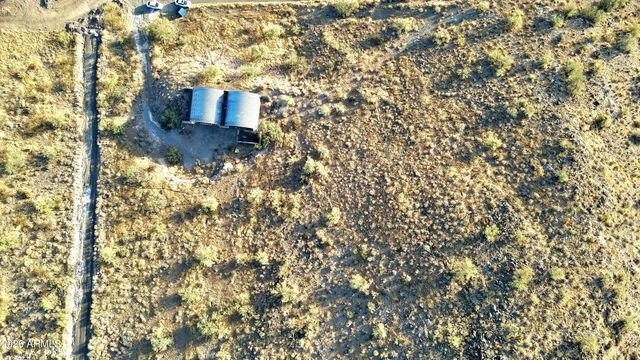 44000 N 10th Street -, New River, AZ 85087