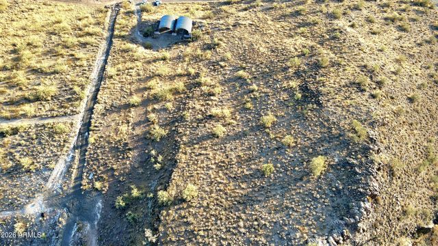 44000 N 10th Street -, New River, AZ 85087