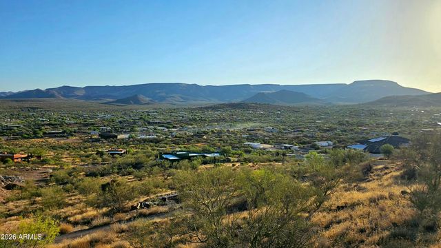 44000 N 10th Street -, New River, AZ 85087