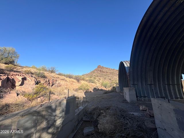 44000 N 10th Street -, New River, AZ 85087