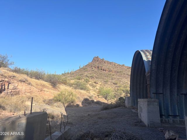 44000 N 10th Street -, New River, AZ 85087