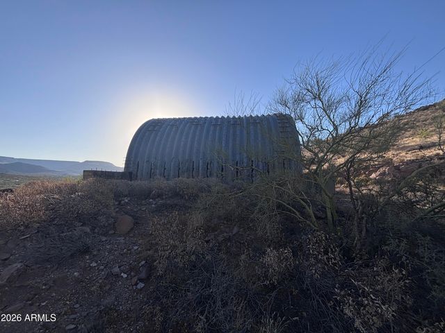 44000 N 10th Street -, New River, AZ 85087