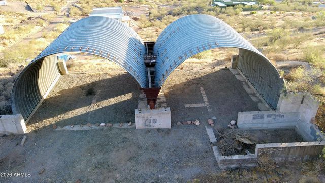 44000 N 10th Street -, New River, AZ 85087