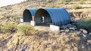 44000 N 10th Street -, New River, AZ 85087
